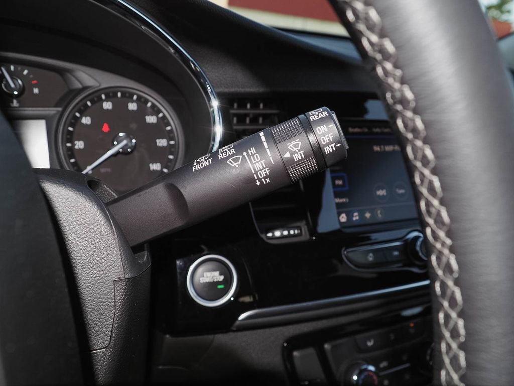 Used 2022 Buick Encore Preferred w/ Safety Package image 31