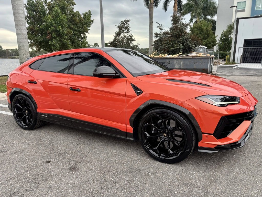 Used 2023 Lamborghini Urus Performante image 4