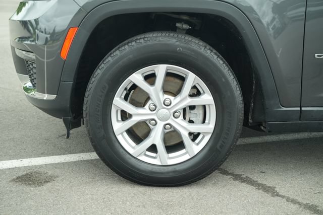 Used 2021 Jeep Grand Cherokee L Limited AWD/4WD image 11