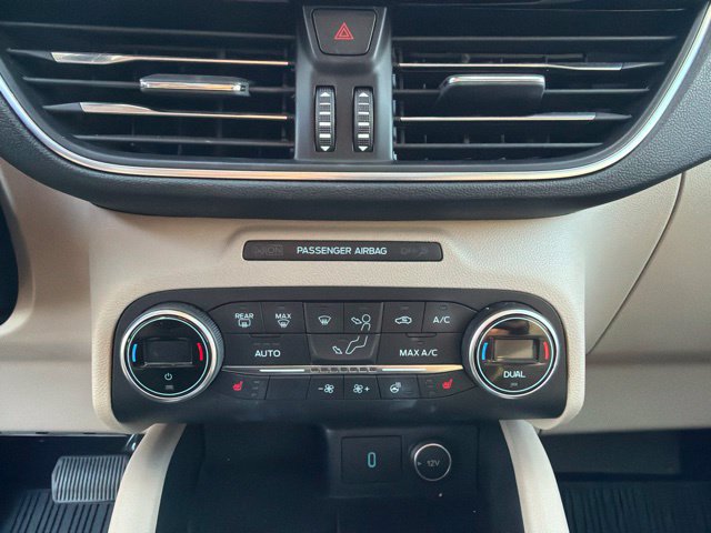 Used 2020 Ford Escape Titanium AWD/4WD image 26