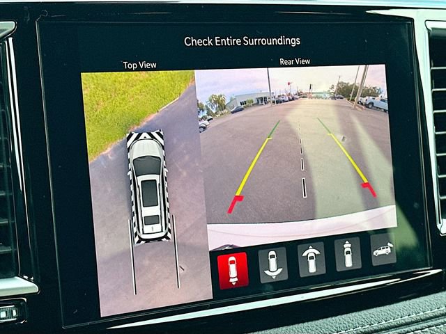 New 2026 Chrysler Pacifica Limited image 9