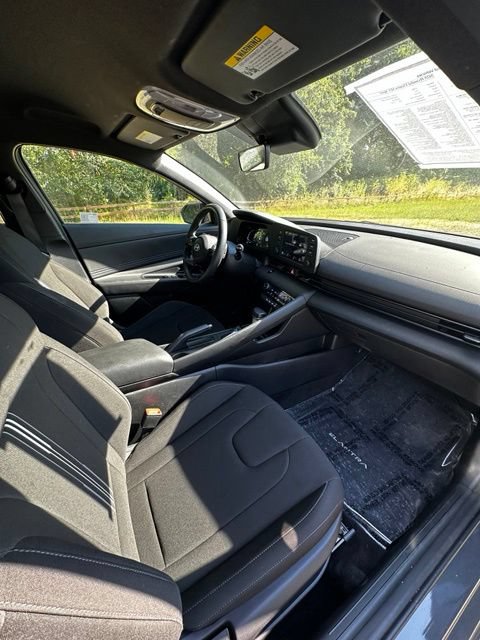 Certified 2025 Hyundai Elantra Sport FWD image 22
