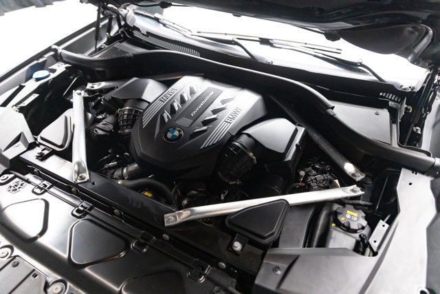 Used 2021 BMW X5 M50i AWD/4WD image 40