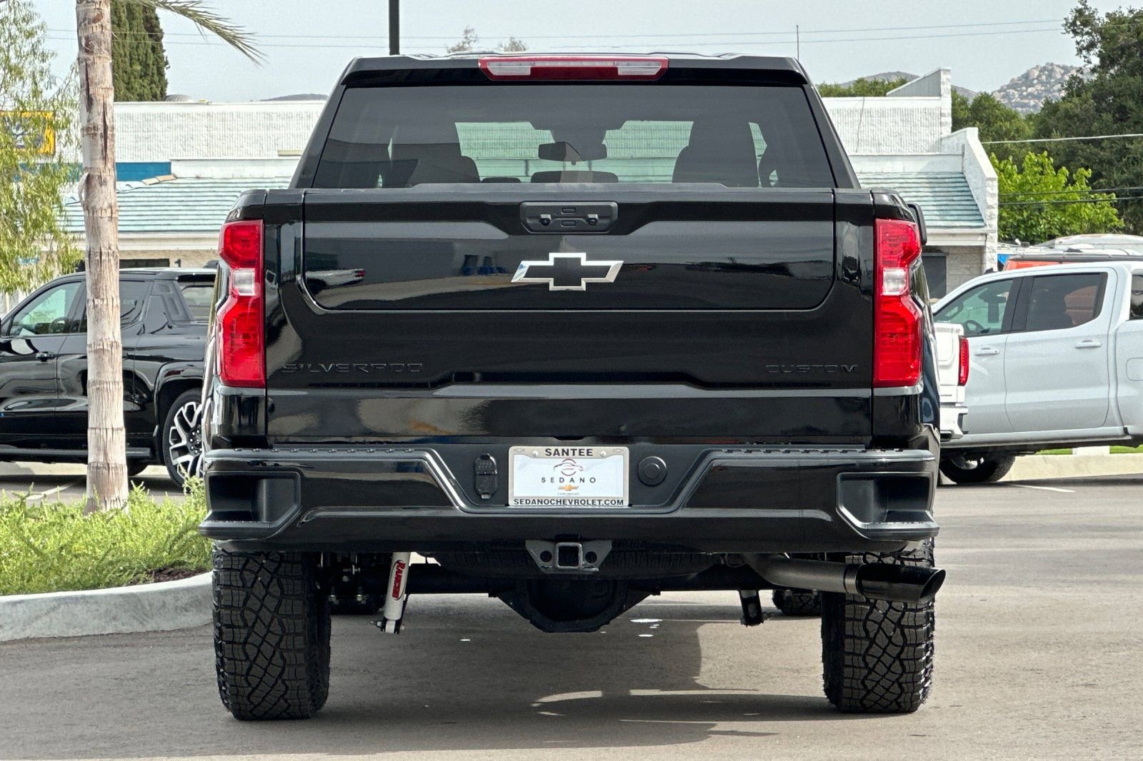 New 2026 Chevrolet Silverado 1500 Custom Trail Boss w/ Dark Appearance Package AWD/4WD image 5