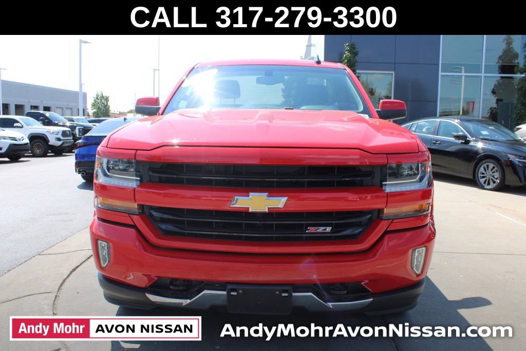 Used 2018 Chevrolet Silverado 1500 LT w/ LT Convenience Package AWD/4WD image 2