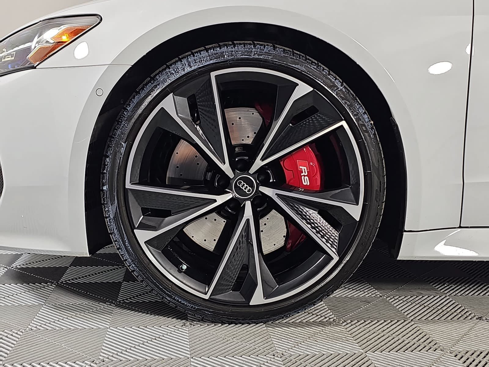 Used 2023 Audi RS 7 Sportback AWD/4WD image 10