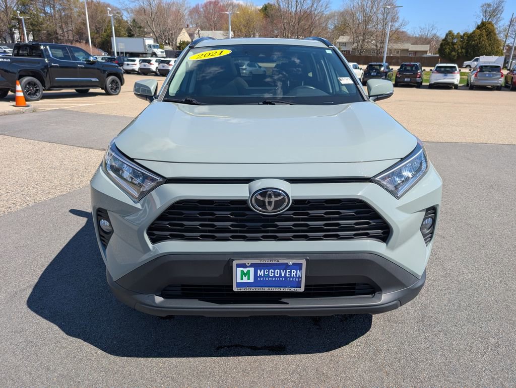 Used 2021 Toyota RAV4 XLE w/ Convenience Package AWD/4WD image 8