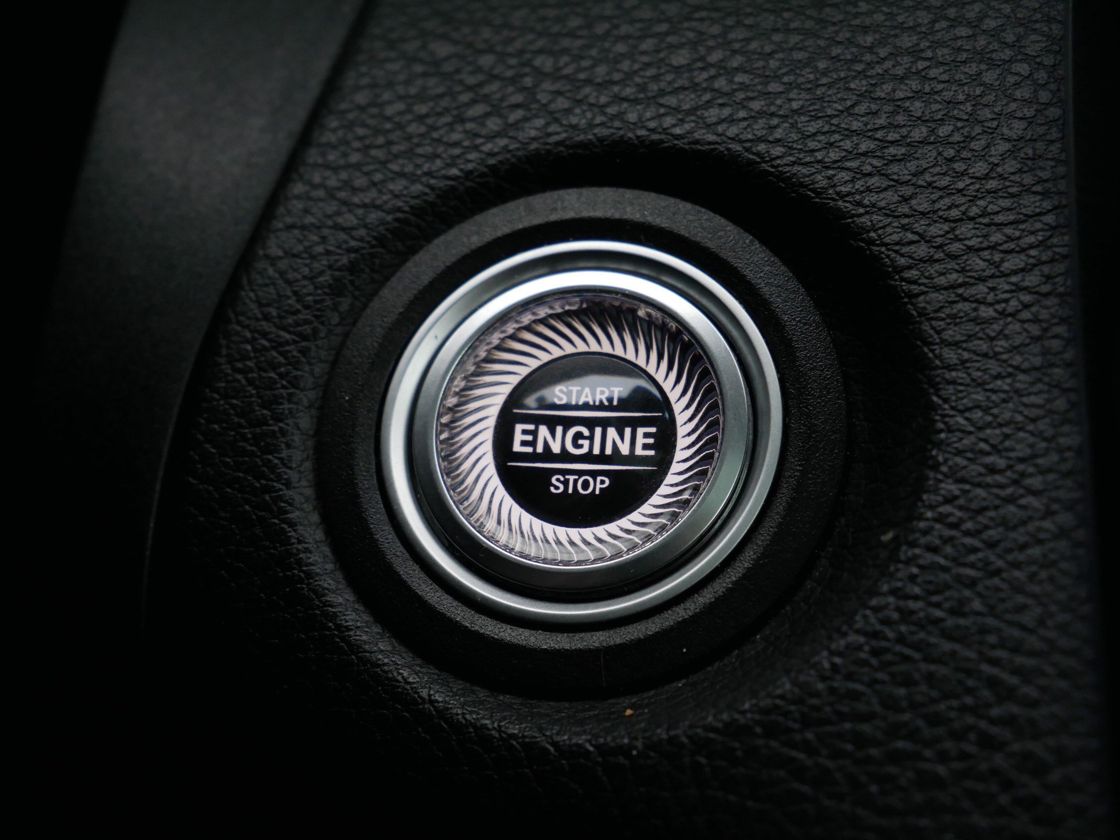 Used 2020 Mercedes-Benz C 300 4MATIC Coupe image 36