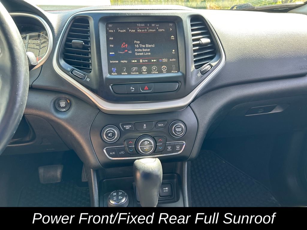 Used 2017 Jeep Cherokee Trailhawk w/ Comfort/Convenience Group AWD/4WD image 20