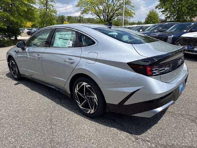 New 2026 Hyundai Sonata SEL FWD image 11