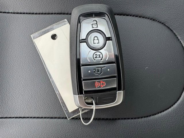 New 2025 Ford Expedition Platinum image 36