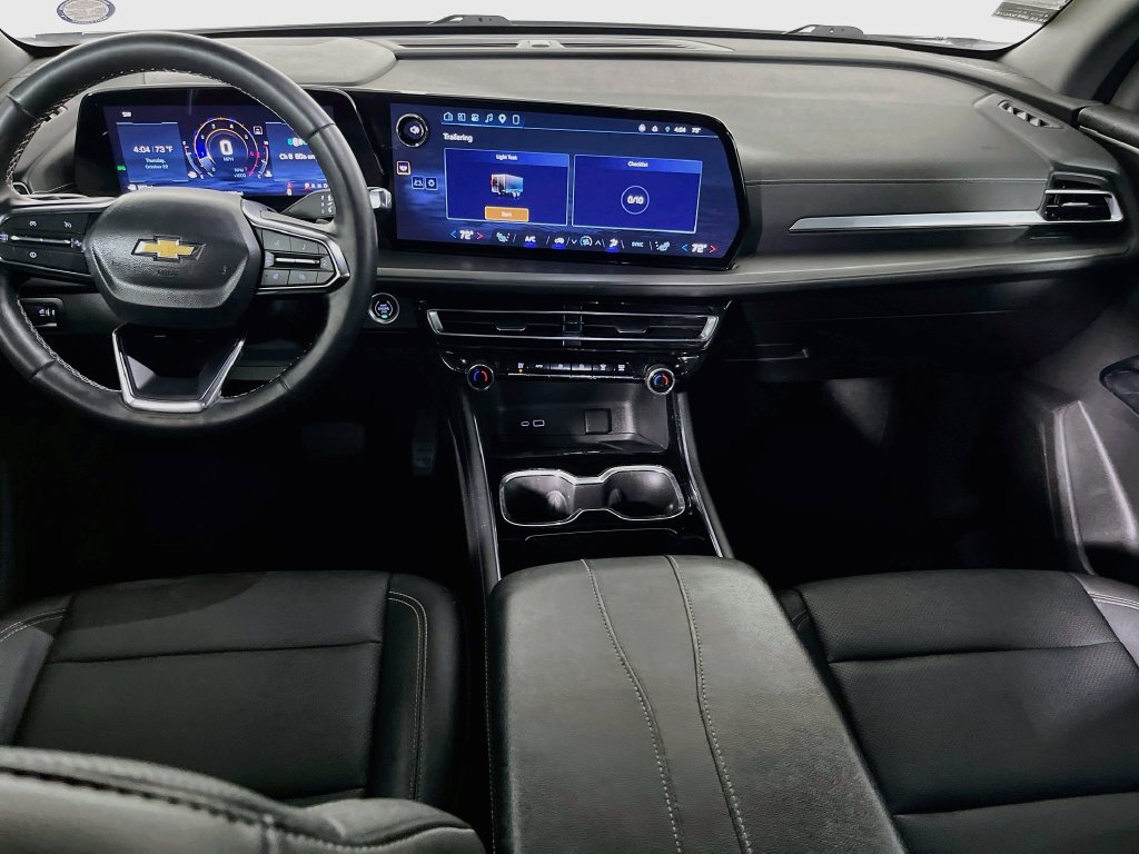 Used 2025 Chevrolet Traverse LT w/ Driver Confidence Package FWD image 25