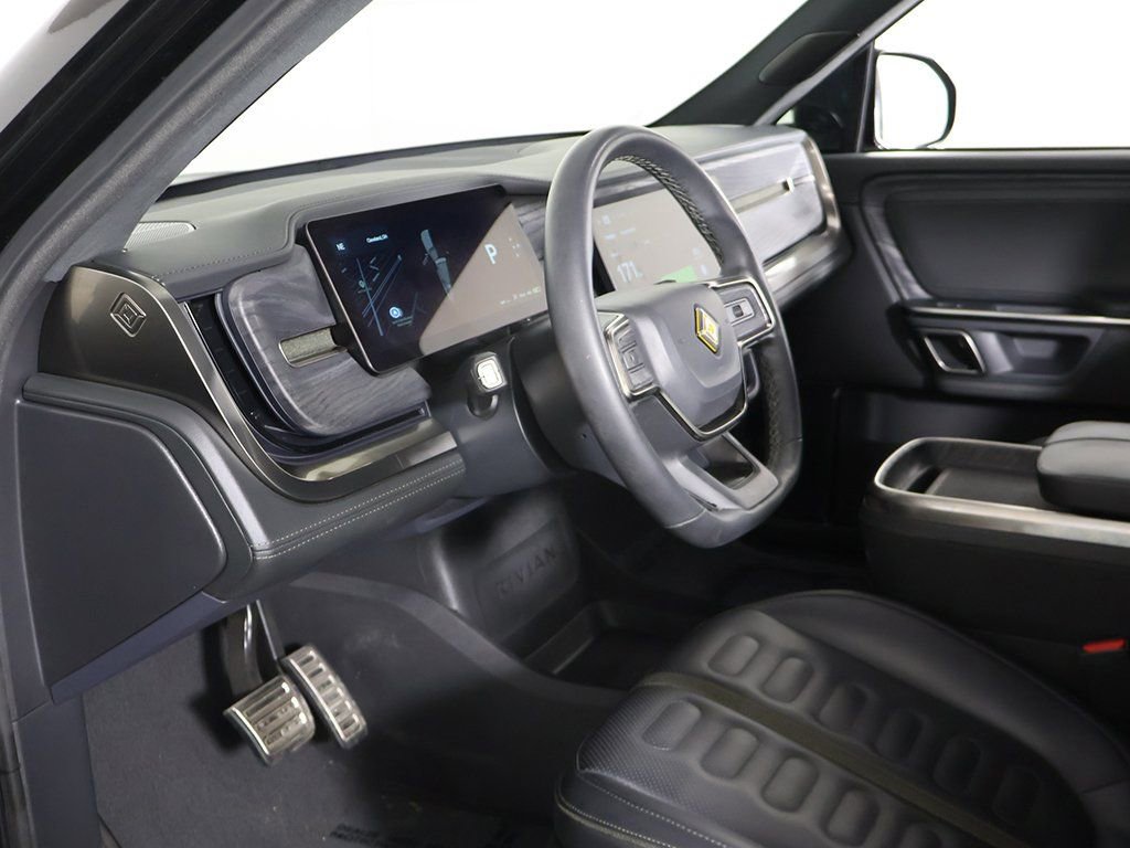 Used 2024 Rivian R1S Adventure image 32