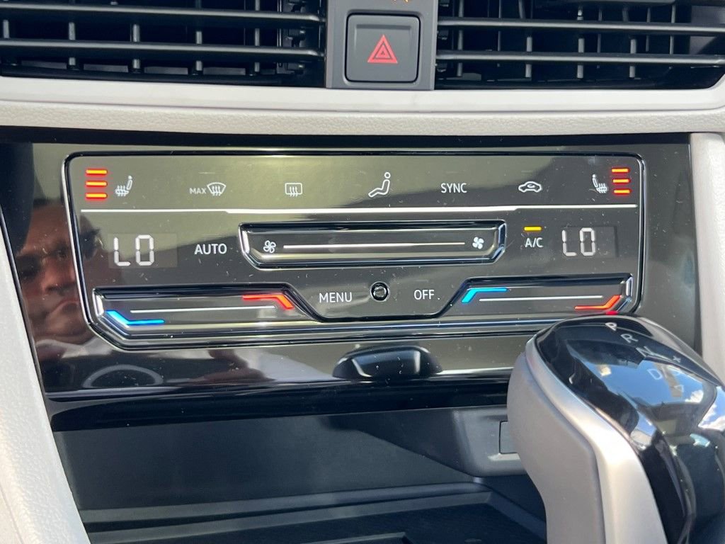 New 2025 Volkswagen Jetta SE image 25