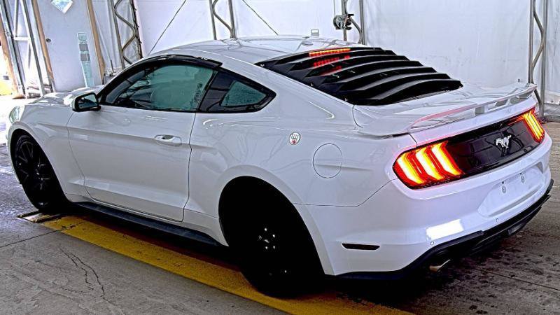 Used 2018 Ford Mustang Premium w/ Ecoboost Performance Package RWD image 4