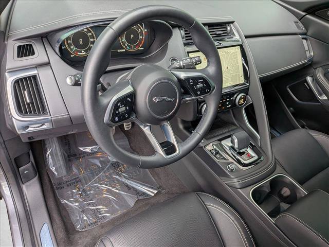 Certified 2024 Jaguar E-PACE R-Dynamic SE AWD/4WD image 10