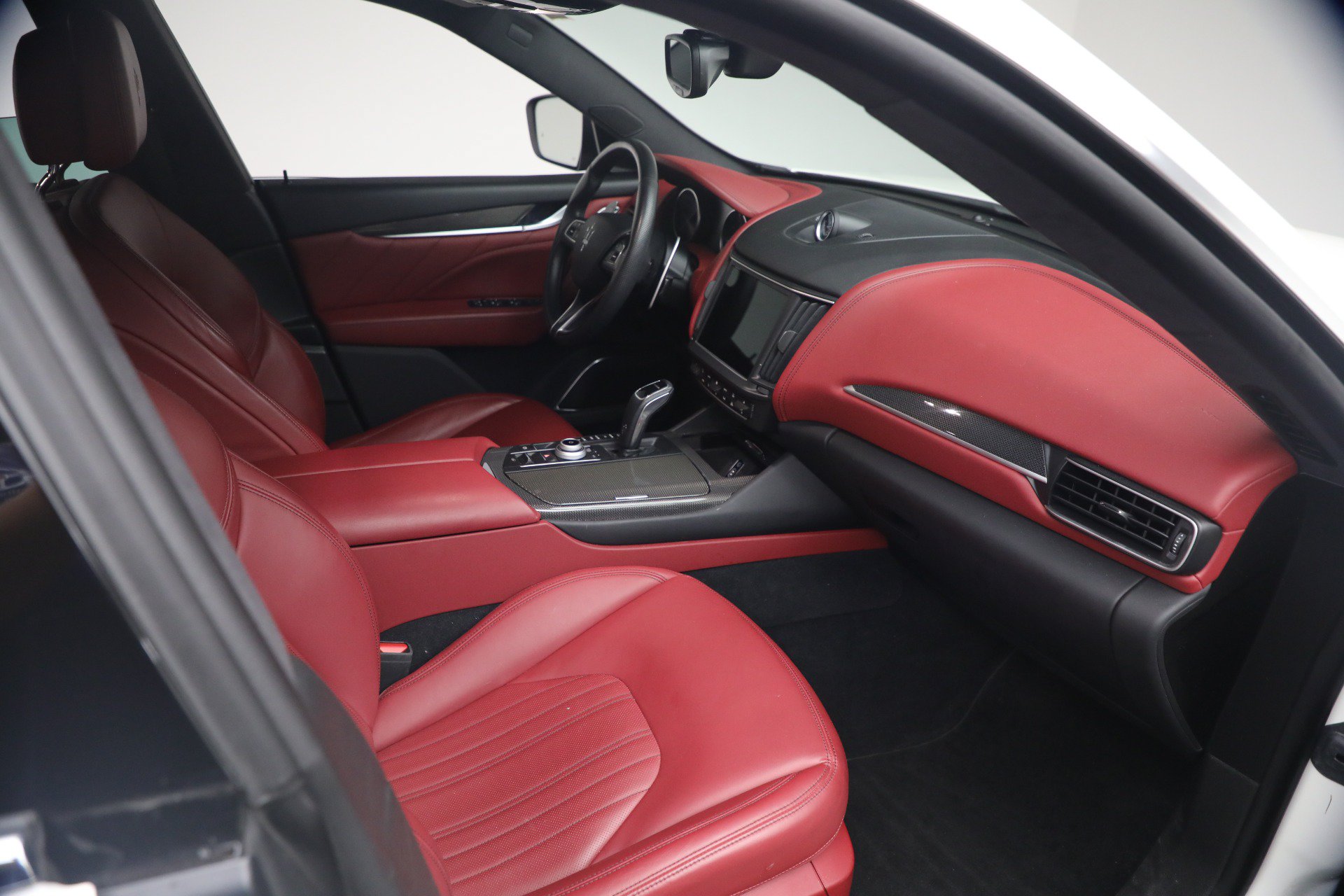 Certified 2023 Maserati Levante GT AWD/4WD image 16