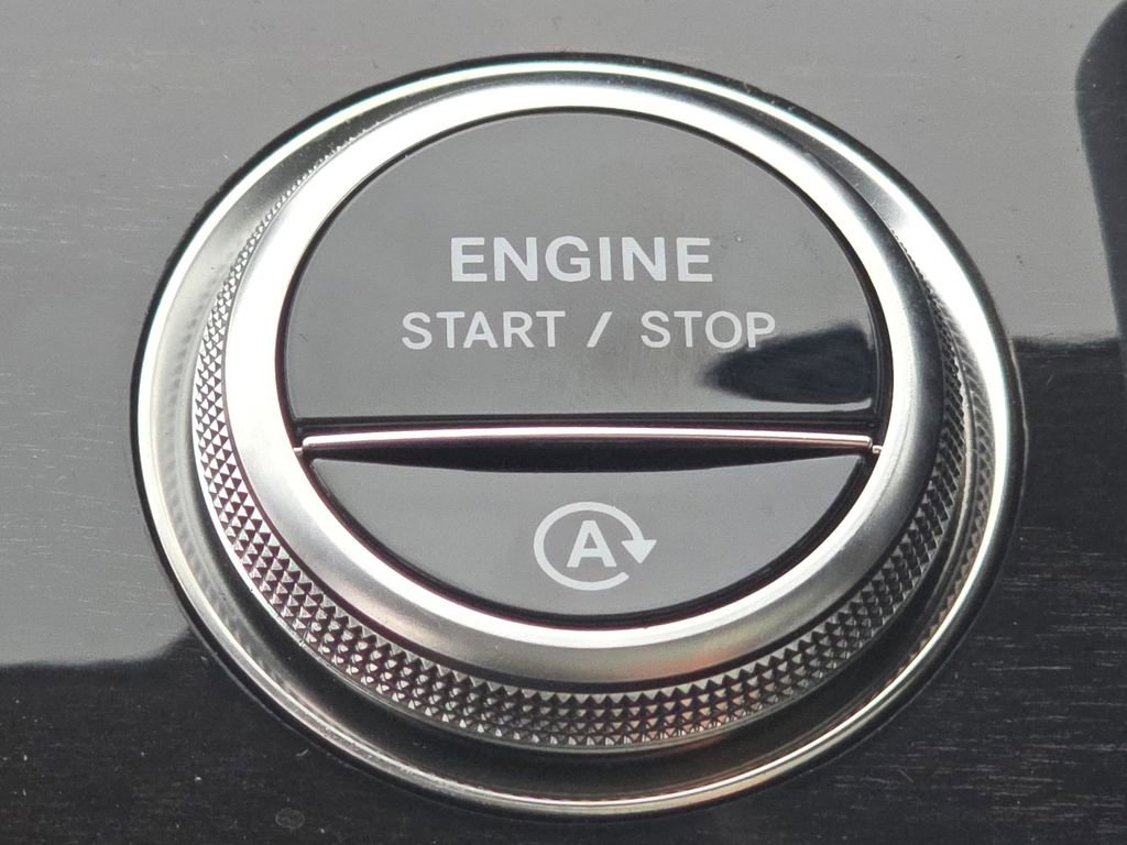 New 2026 Mercedes-Benz C 300 4MATIC Sedan image 35