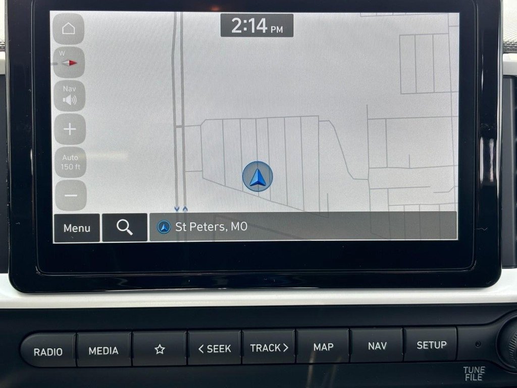 Certified 2025 Hyundai Venue Limited image 30