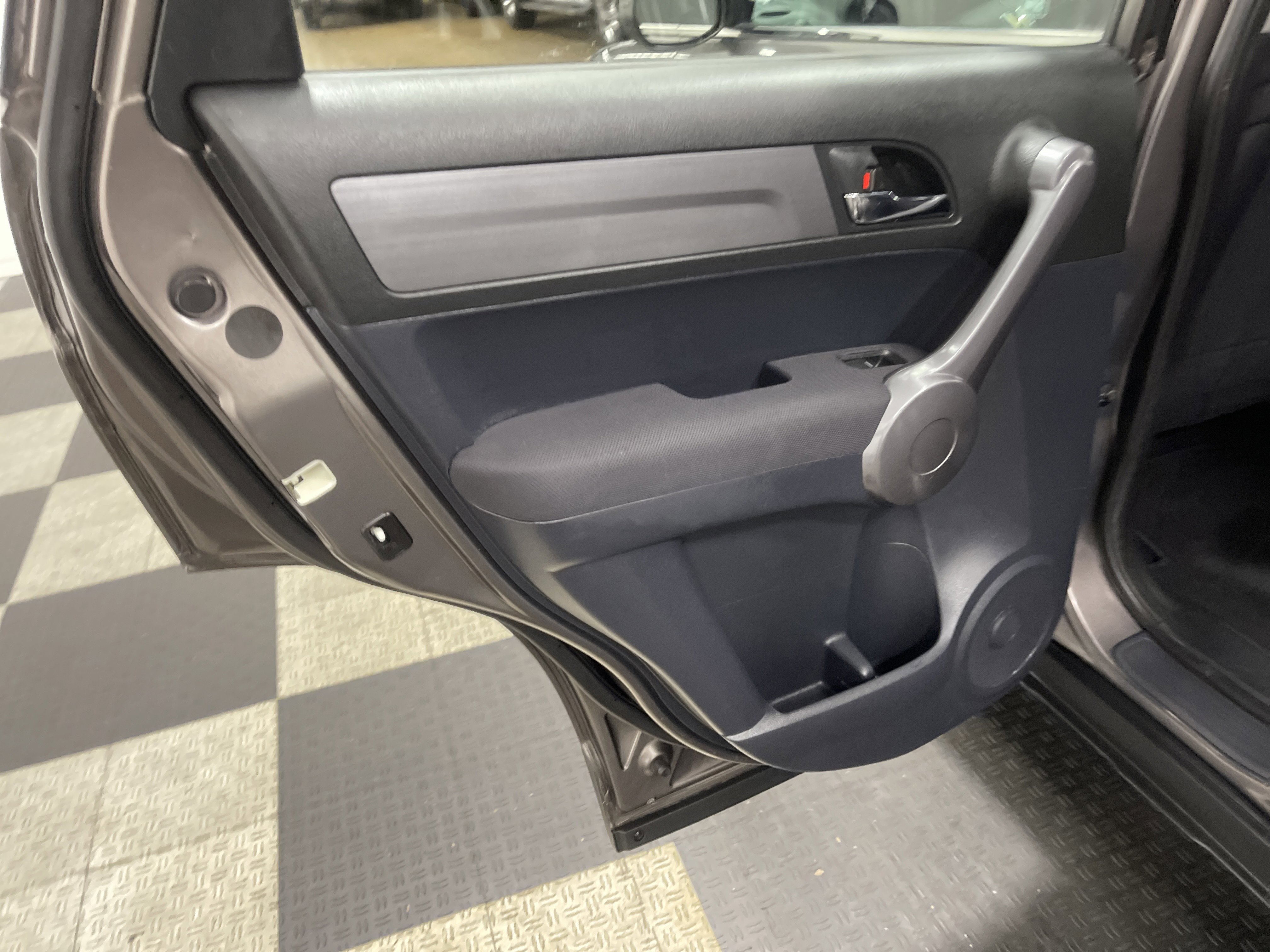 Used 2009 Honda CR-V LX image 15