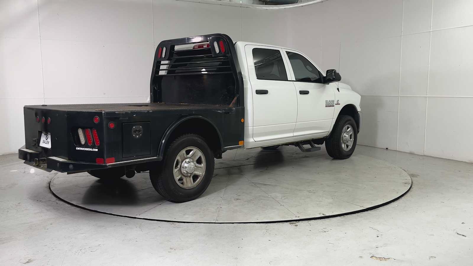 Used 2017 RAM 2500 Tradesman w/ Chrome Appearance Group AWD/4WD image 9