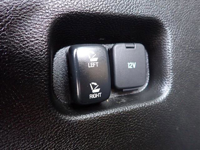 Used 2024 Ford Edge SEL image 9