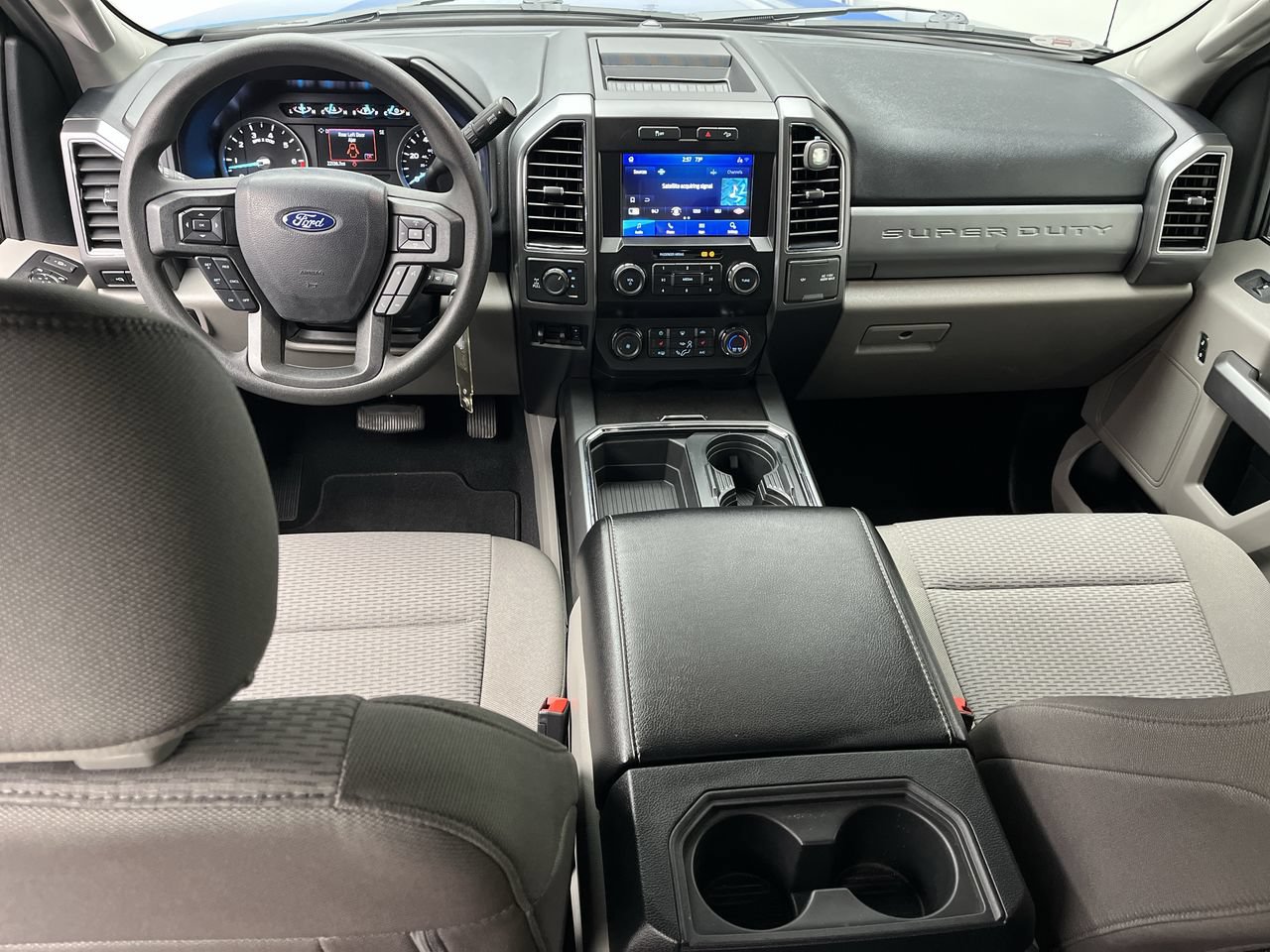 Certified 2021 Ford F250 XLT w/ XLT Premium Package AWD/4WD image 4