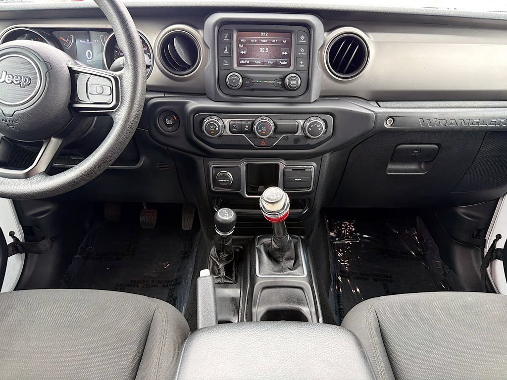 Used 2019 Jeep Wrangler Unlimited Sport AWD/4WD image 17