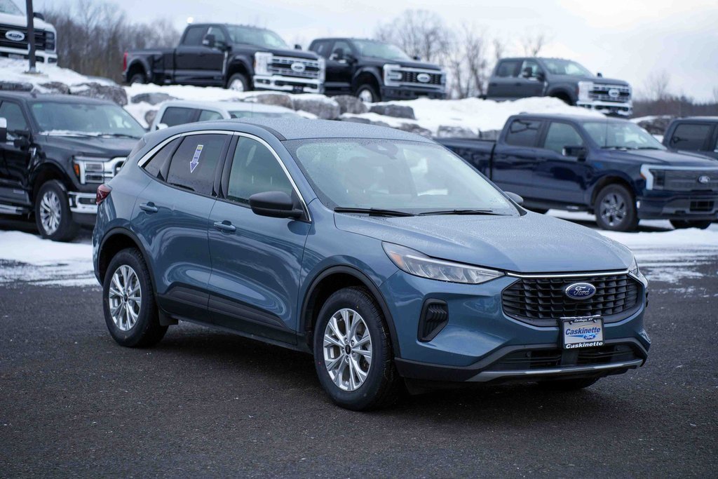 Used 2023 Ford Escape Active w/ Tech Pack #1 image 3