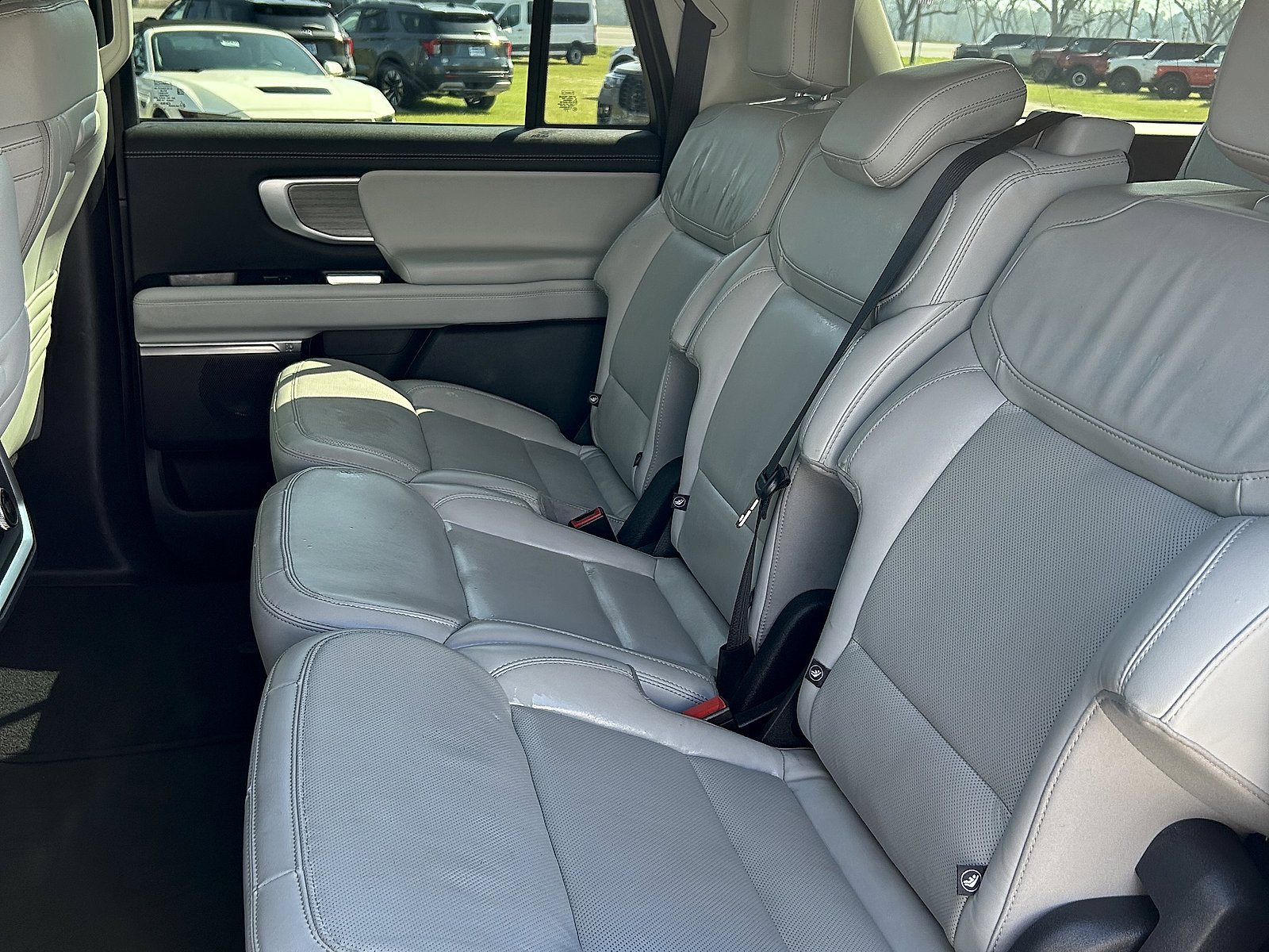 Used 2025 Ford Expedition Max Platinum image 8