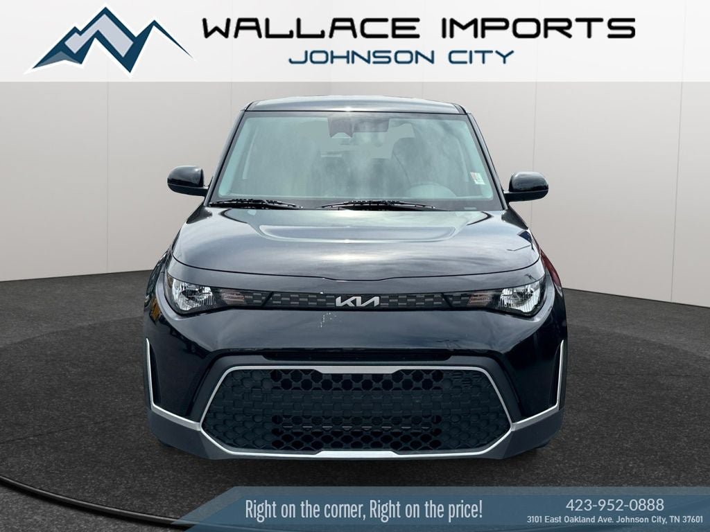 Used 2024 Kia Soul LX w/ Option Group 015 FWD image 8
