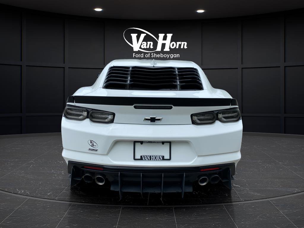 Used 2019 Chevrolet Camaro SS RWD image 6