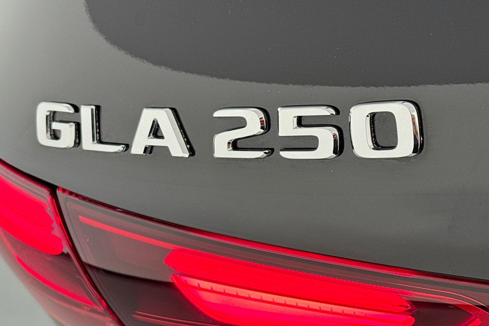 Certified 2026 Mercedes-Benz GLA 250 image 8