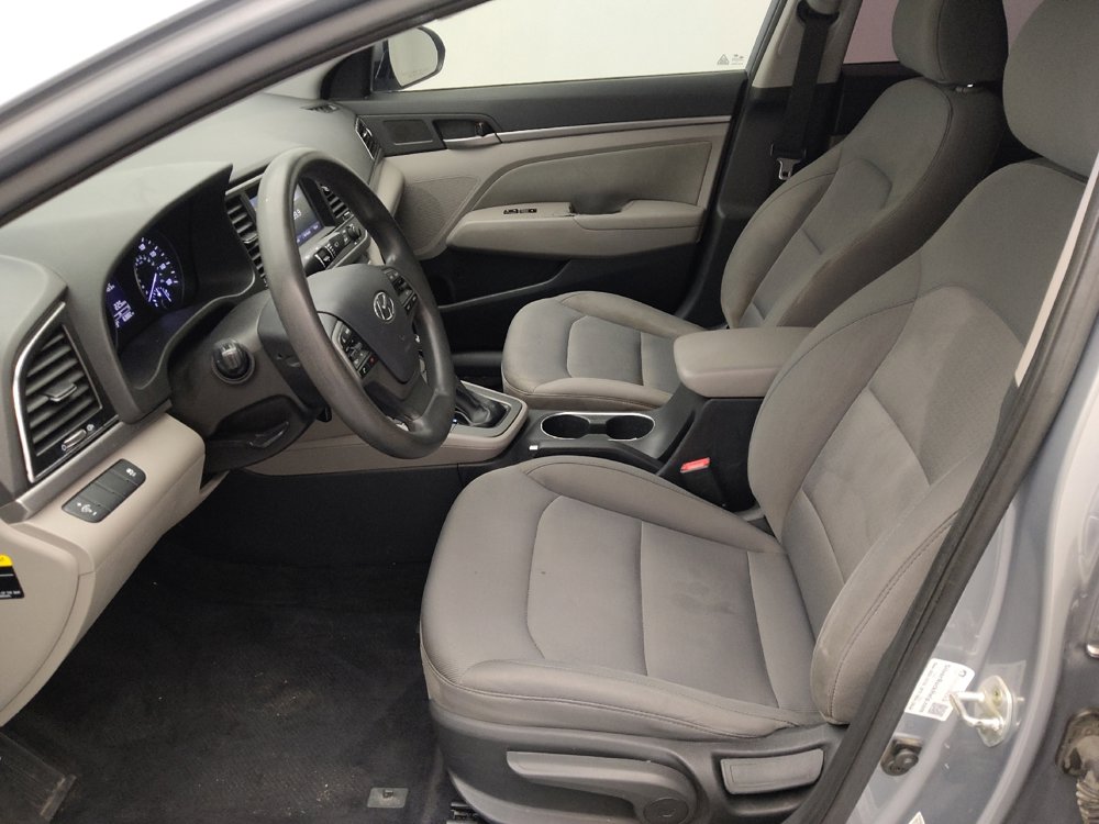 Used 2017 Hyundai Elantra SE image 17
