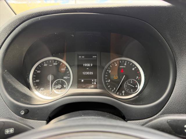Used 2021 Mercedes-Benz Metris image 32