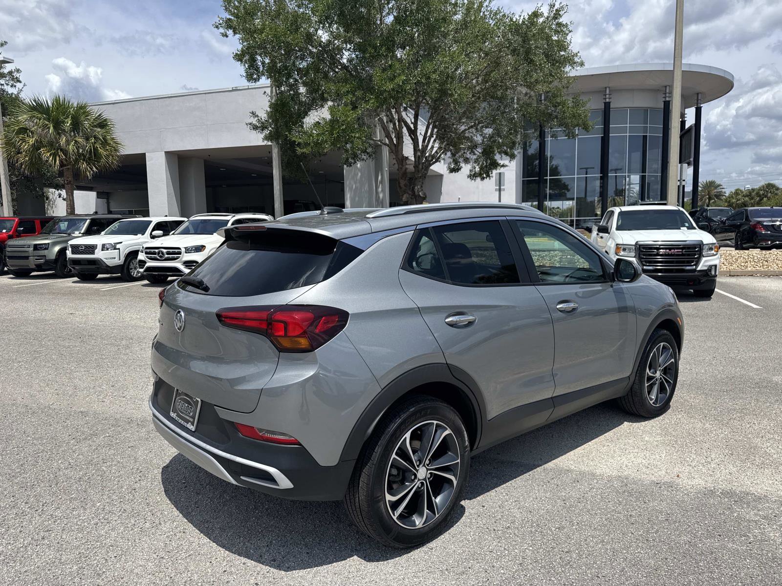 Used 2023 Buick Encore GX Select AWD/4WD image 3