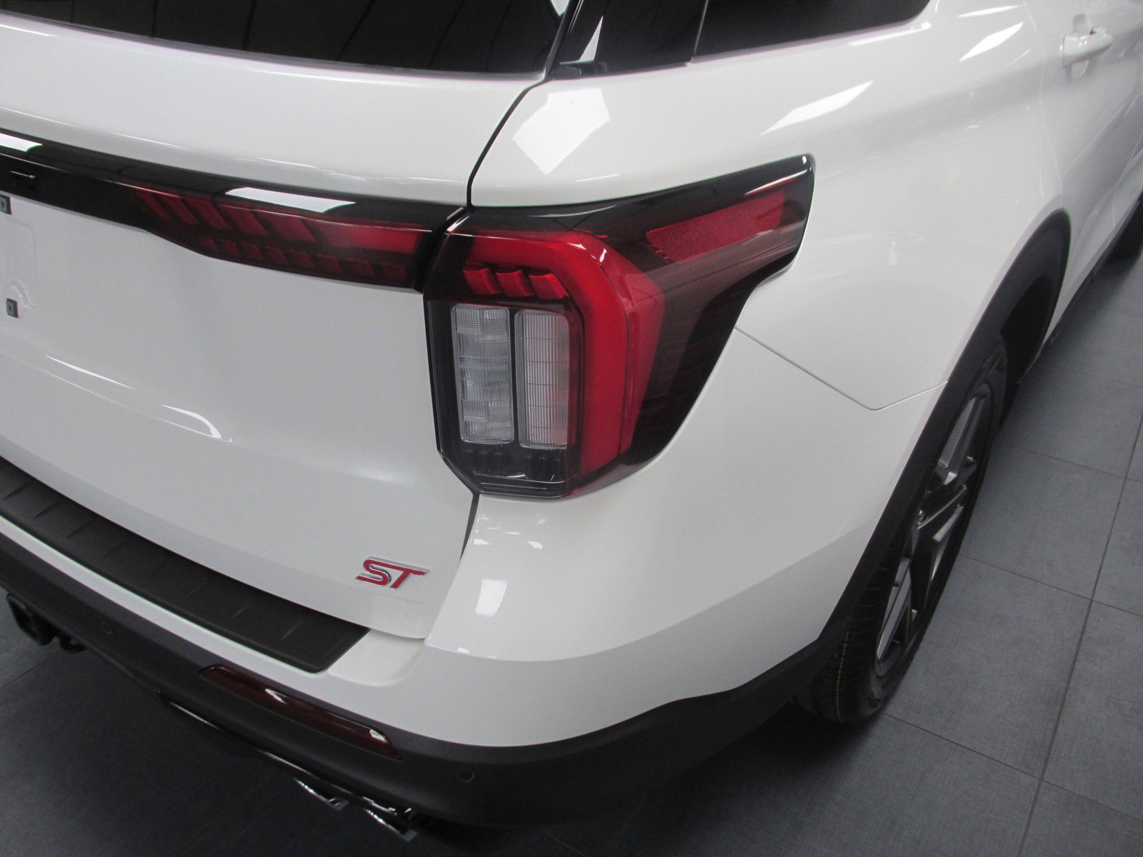 New 2025 Ford Explorer ST w/ Sun And Sound Package image 9