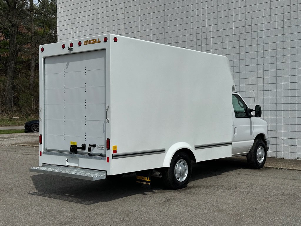 New 2027 Ford E-350 and Econoline 350 Super Duty w/ Power Equipment Group RWD image 27