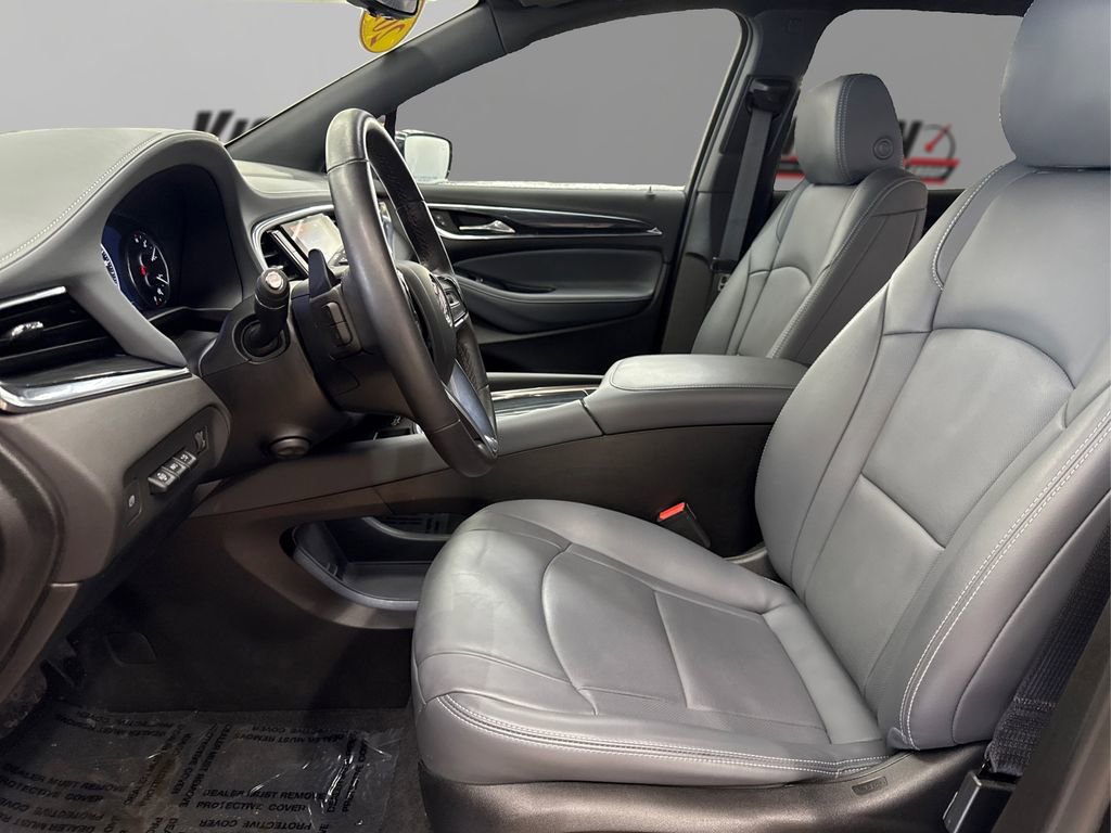Used 2024 Buick Enclave Premium image 9
