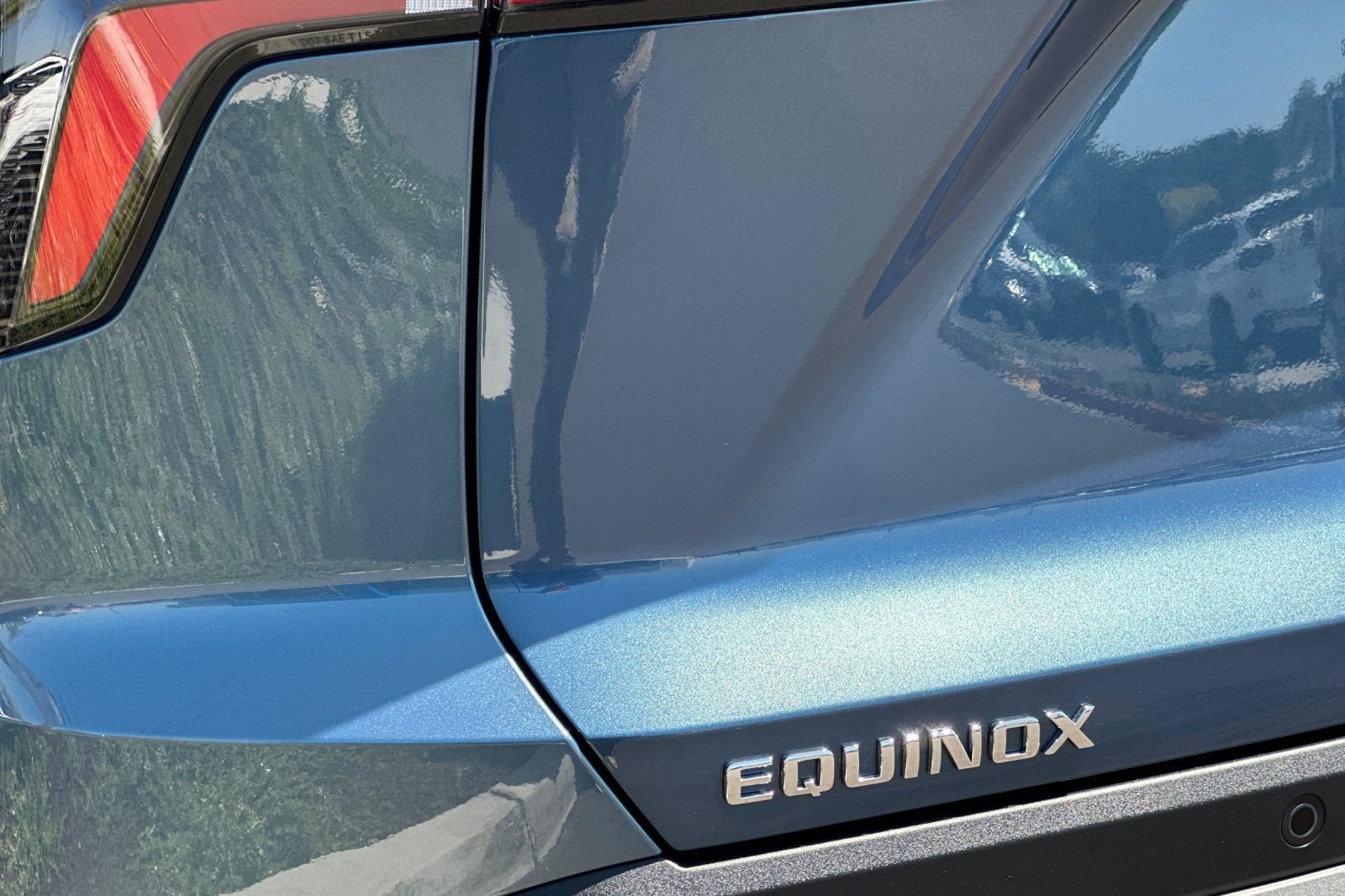 New 2026 Chevrolet Equinox LT w/ Safety and Technology Package FWD image 27