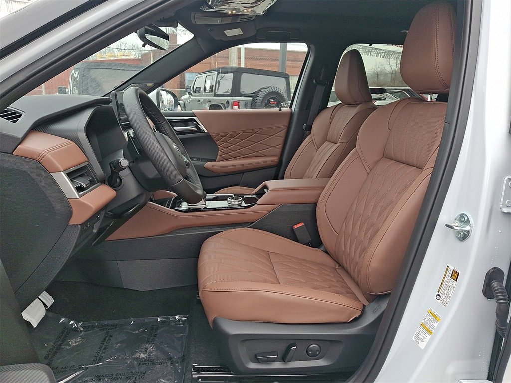 New 2026 Mitsubishi Outlander SEL image 7