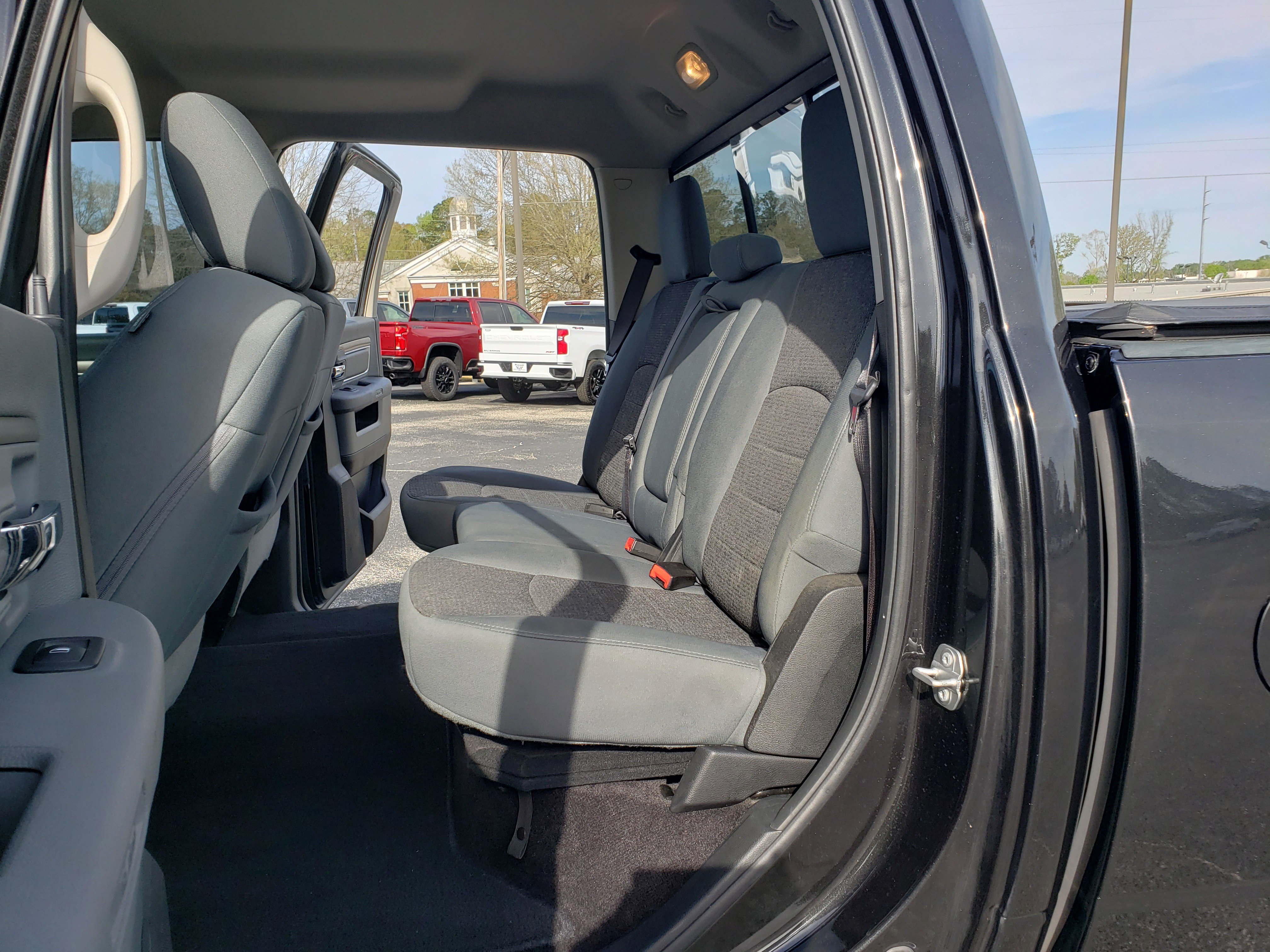 Used 2017 RAM 1500 Big Horn image 35