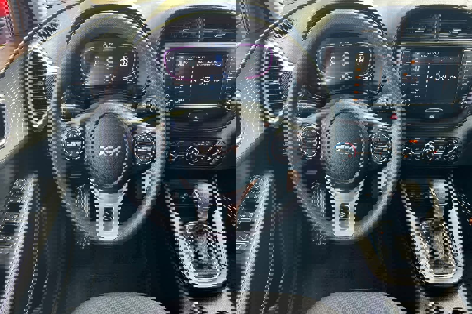 Used 2023 Kia Soul LX image 15