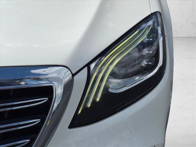 Used 2018 Mercedes-Benz S 560 Sedan image 9