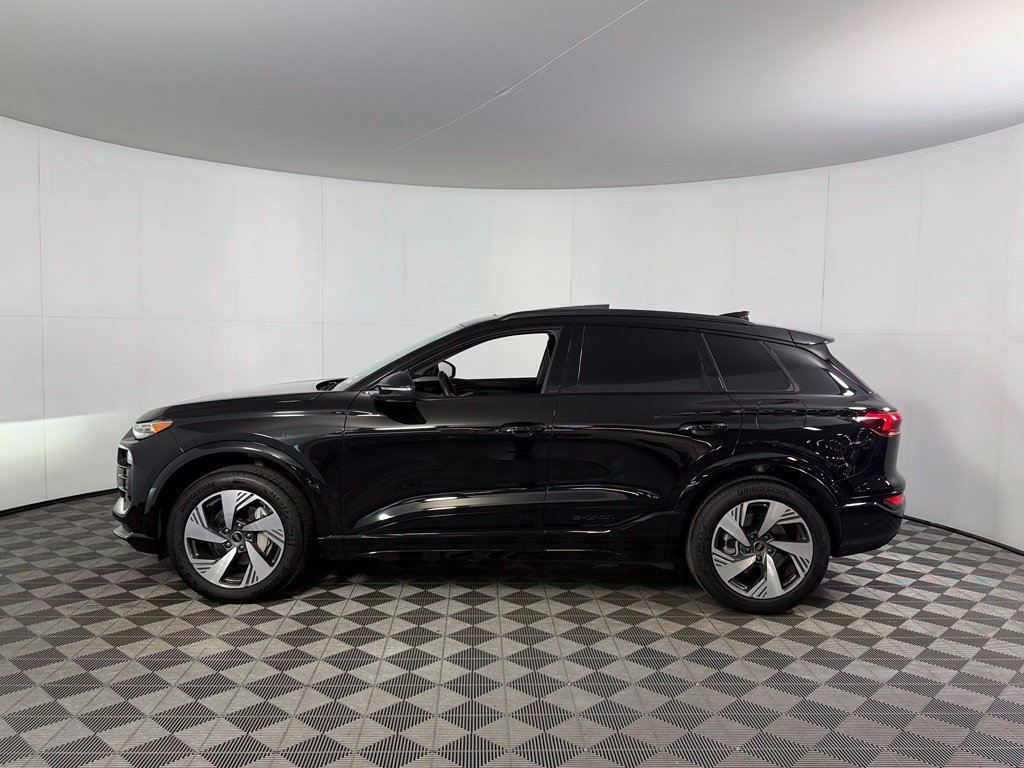 Used 2025 Audi Q6 e-tron Premium Plus w/ Premium Plus AWD/4WD image 11