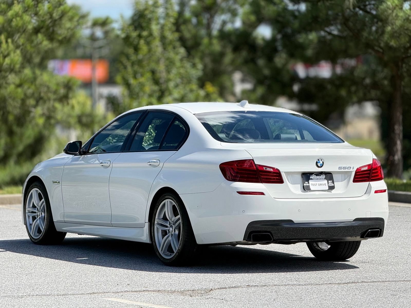 Used 2015 BMW 550i Sedan RWD image 10