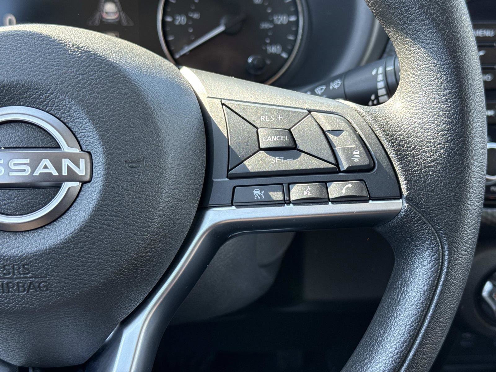 Used 2024 Nissan Kicks SV image 8