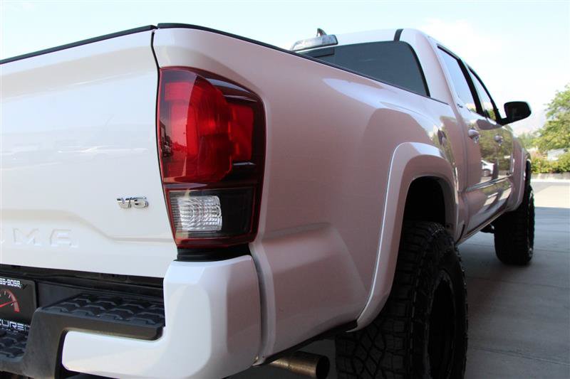 Used 2019 Toyota Tacoma SR5 AWD/4WD image 46