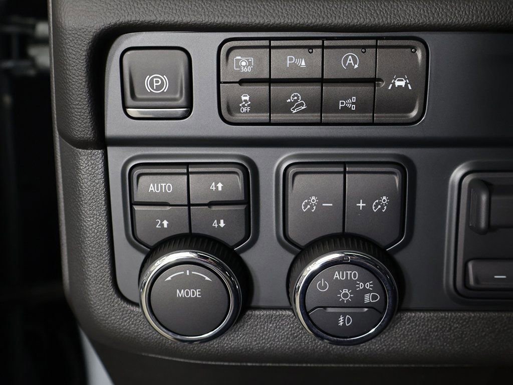 Used 2025 Chevrolet Tahoe High Country w/ Sun And Tow Package image 49