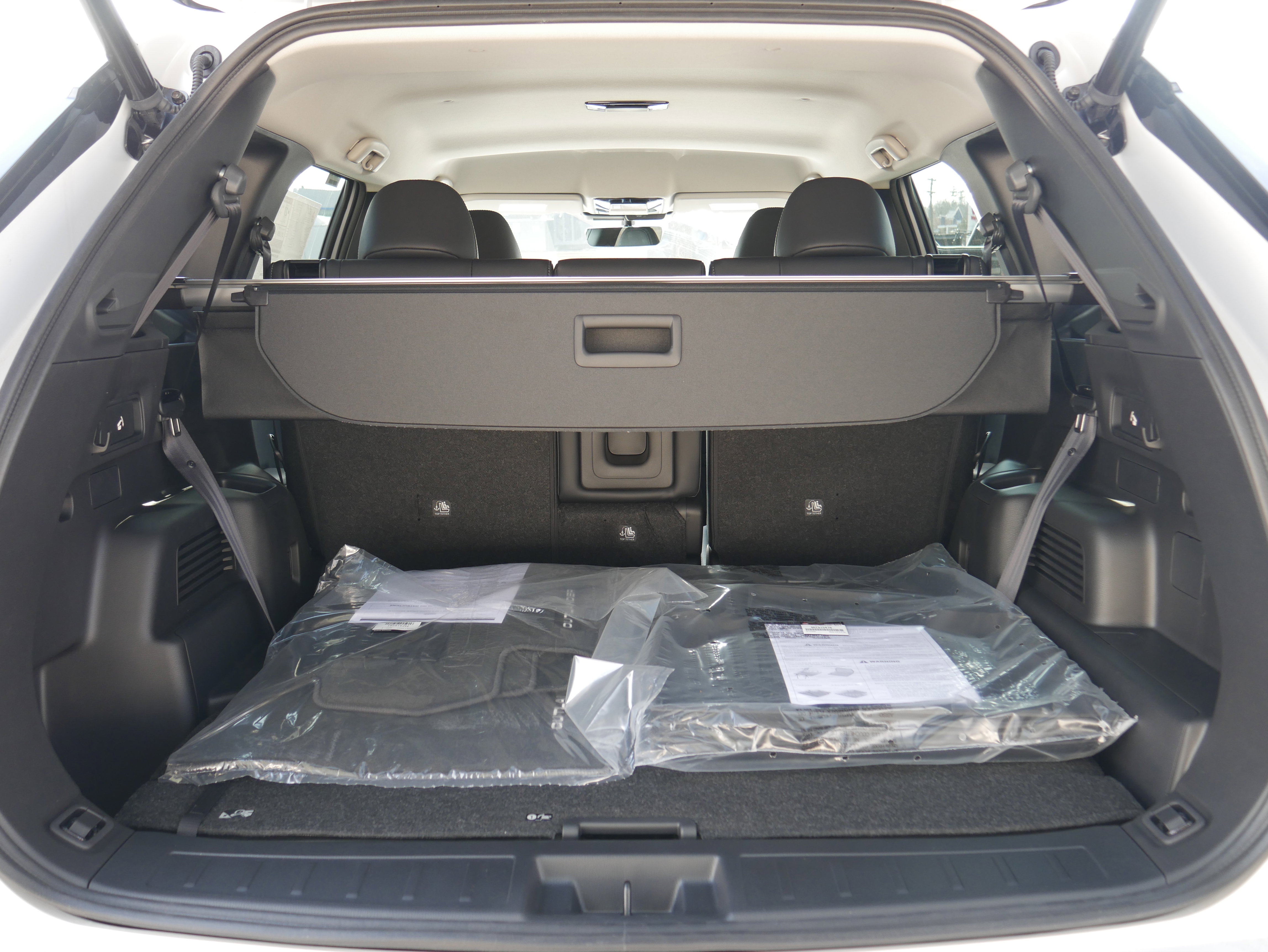 New 2026 Mitsubishi Outlander SE image 6